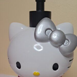 Hello Kitty Ceramic Hand  soap / Lotion Pump dispenser.BNWT